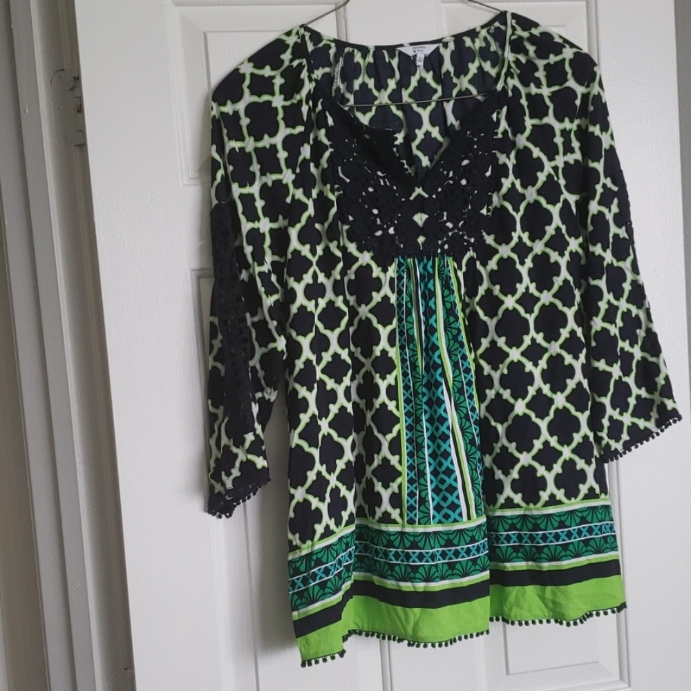 Crown & Ivy top
